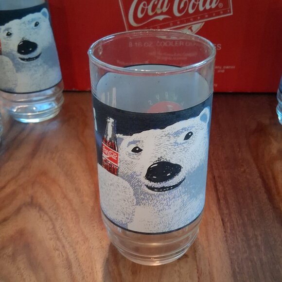 Coca-Cola Collector Polar Bear Drinking Glasses NWT Set of 8 with Original Box - Picture 6 of 8